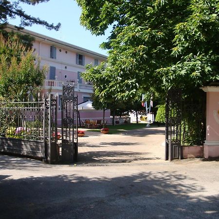 Hotel Gioia Garden フィウッジ エクステリア 写真
