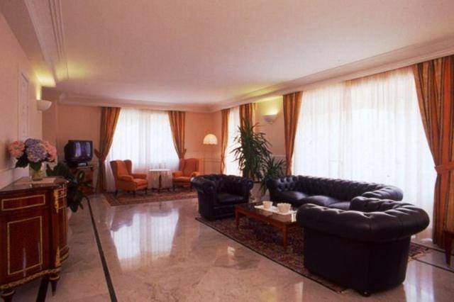 Hotel Gioia Garden フィウッジ エクステリア 写真