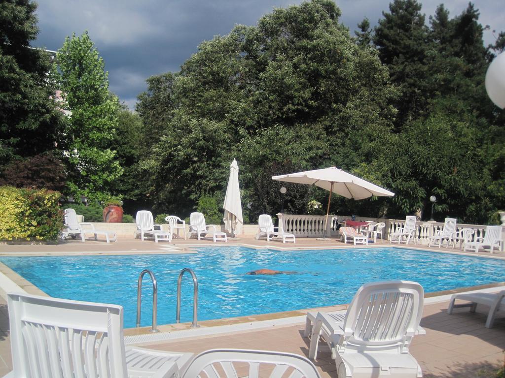 Hotel Gioia Garden フィウッジ エクステリア 写真