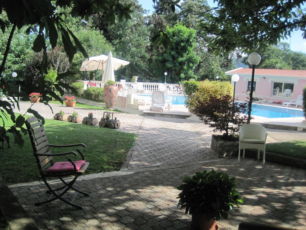 Hotel Gioia Garden フィウッジ エクステリア 写真