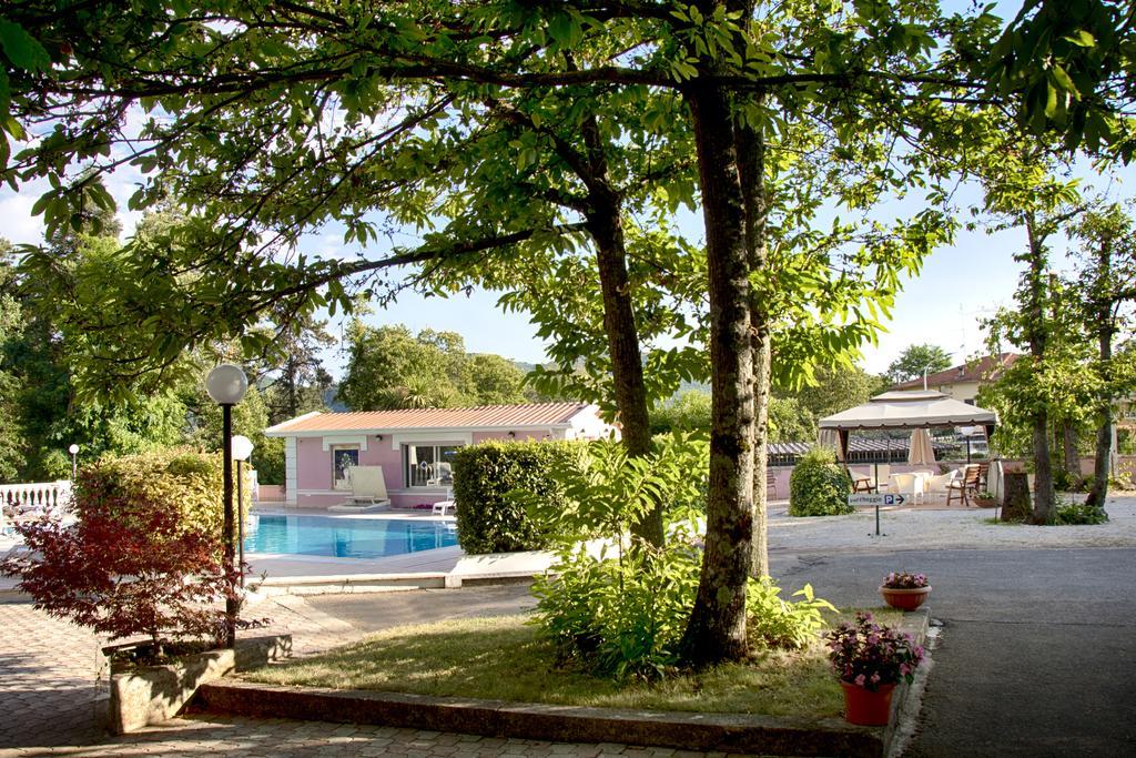 Hotel Gioia Garden フィウッジ エクステリア 写真